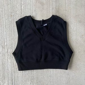 Black Sweater-vest Croptop